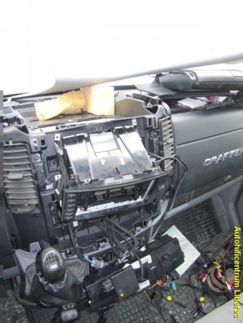 VW CRAFTER - autorádio s DVD, n...