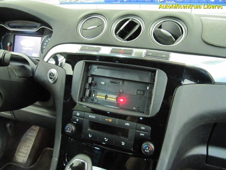 FORD S-MAX navigace, DVD, handsf...