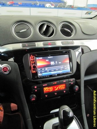 FORD S-MAX navigace, DVD, handsf...