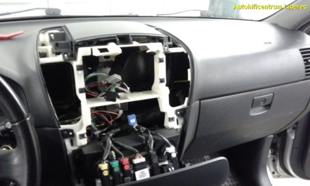 KIA SORENTO II. - dvd , usb