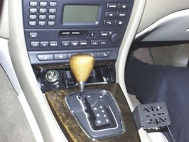 GSM konzole pro Jaguar S-Type 2003-