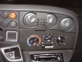 GSM konzole do vent. pro Iveco Daily 2000-2006