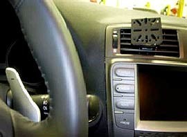 GSM konzole do vent. pro Lexus IS 06-