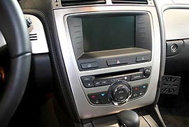 GSM konzole pro Jaguar XK 2006-